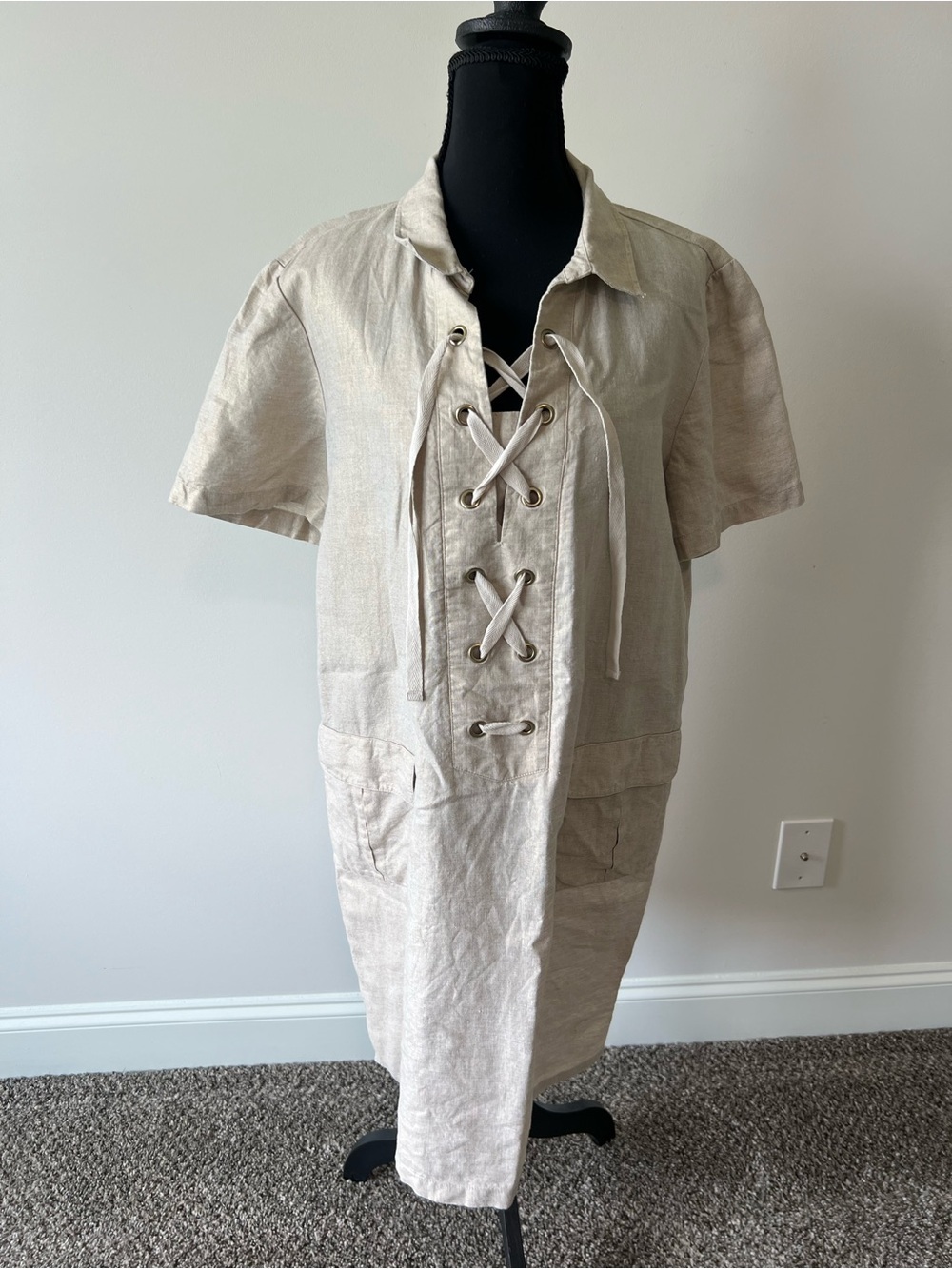 Chico's 100% Linen Lace-Up Front Mini Dress in Light Khaki with Gold Sheen